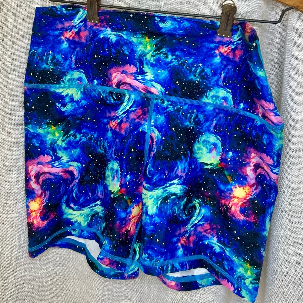 Peachy Athletic Halycon EUC size M